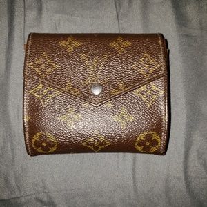 AUTHENTIC LOUIS VUITTON Monogrammed Wallet